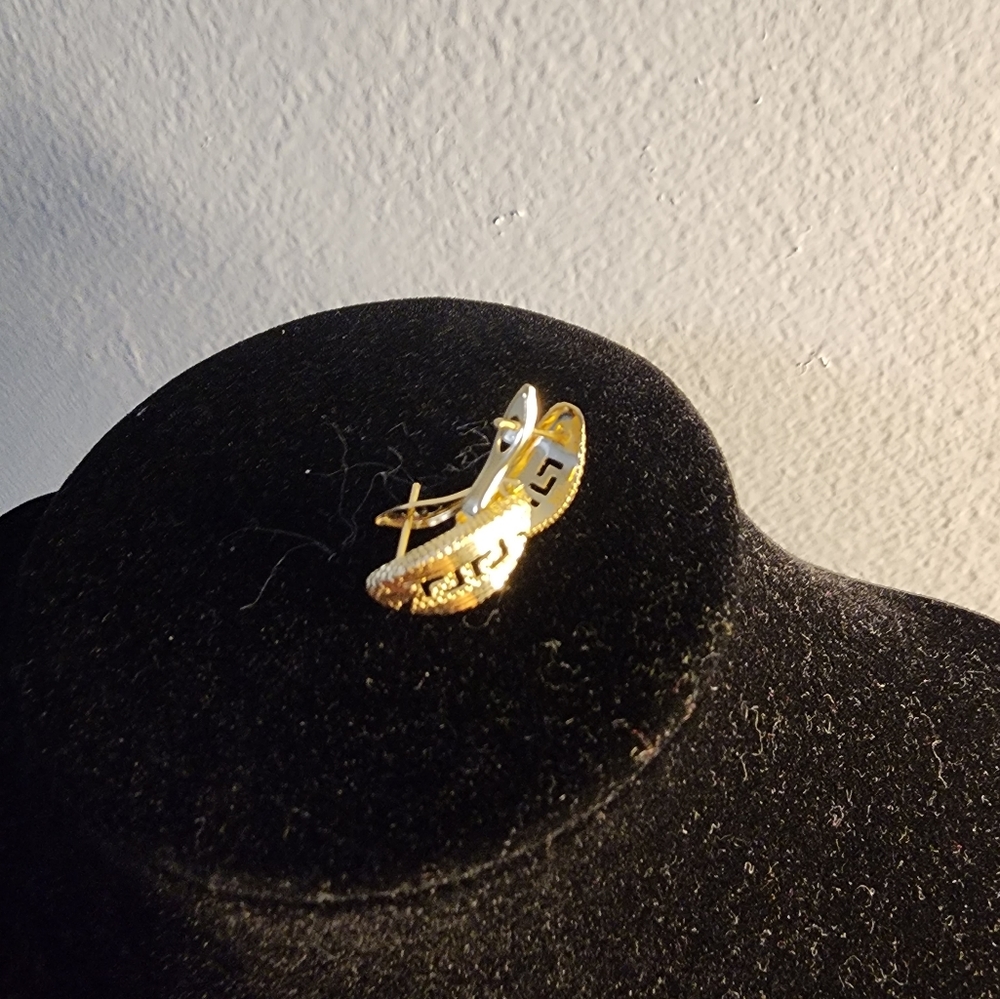 18kt clip type earing[sold]